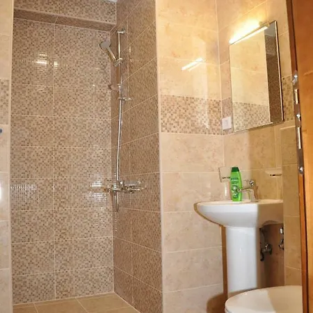 פלוזינה Apartments Ravno מראה חיצוני תמונה