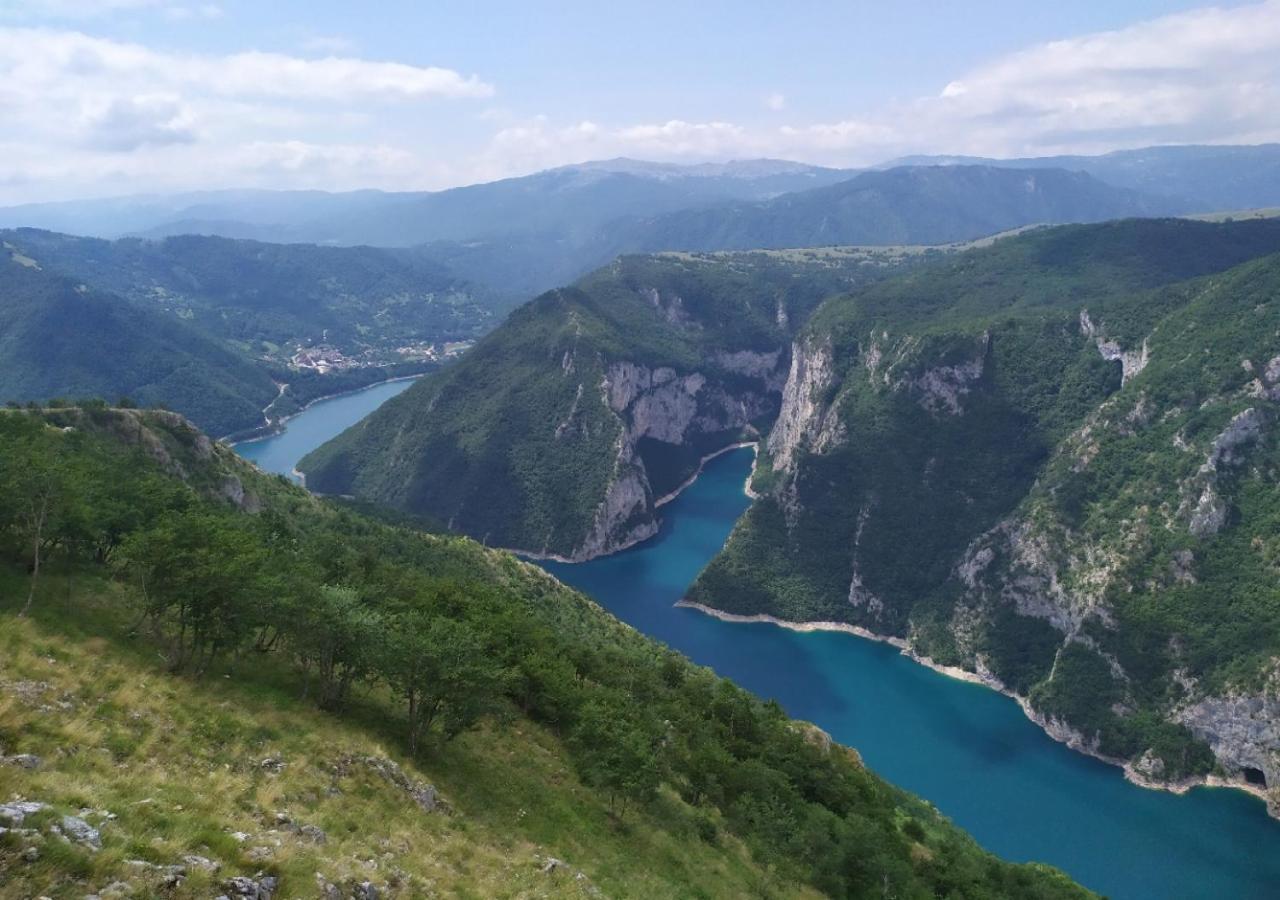Ravno