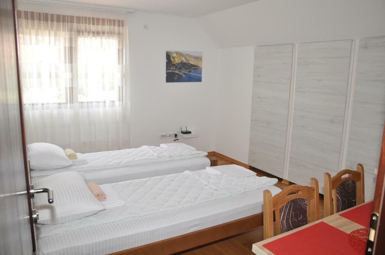 Ravno Apartment