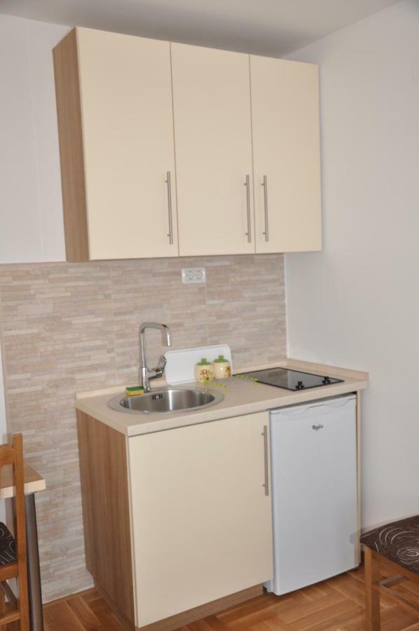 Apartment Ravno